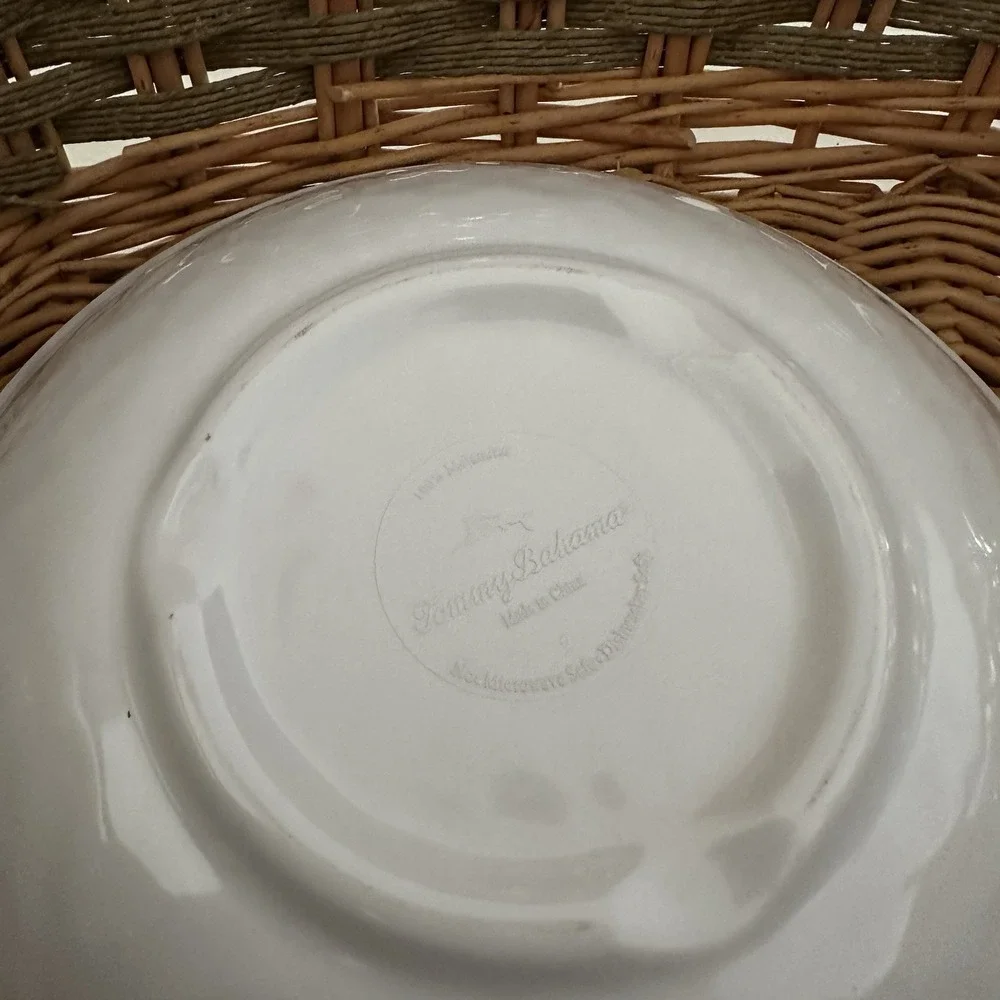 TOMMY BAHAMA MELAMINE WATERCOLOR SEASHELL EDGE CEREAL SOUP‎ BOWL